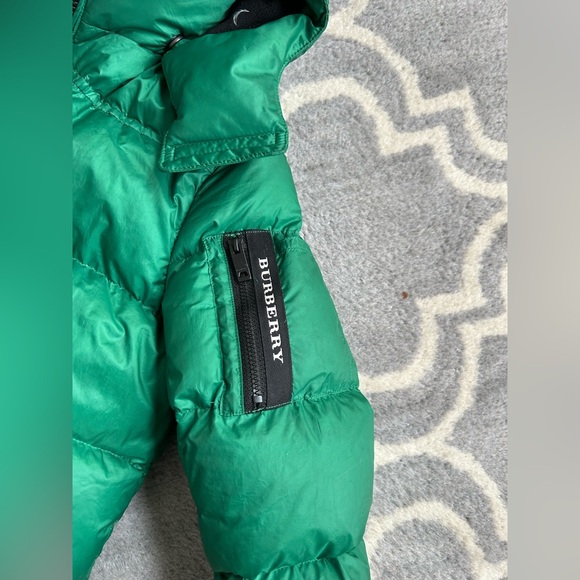 Burberry Kids Green Detachable Hood Down-filled Puffer Coat Size 6 - Picture 2 of 14